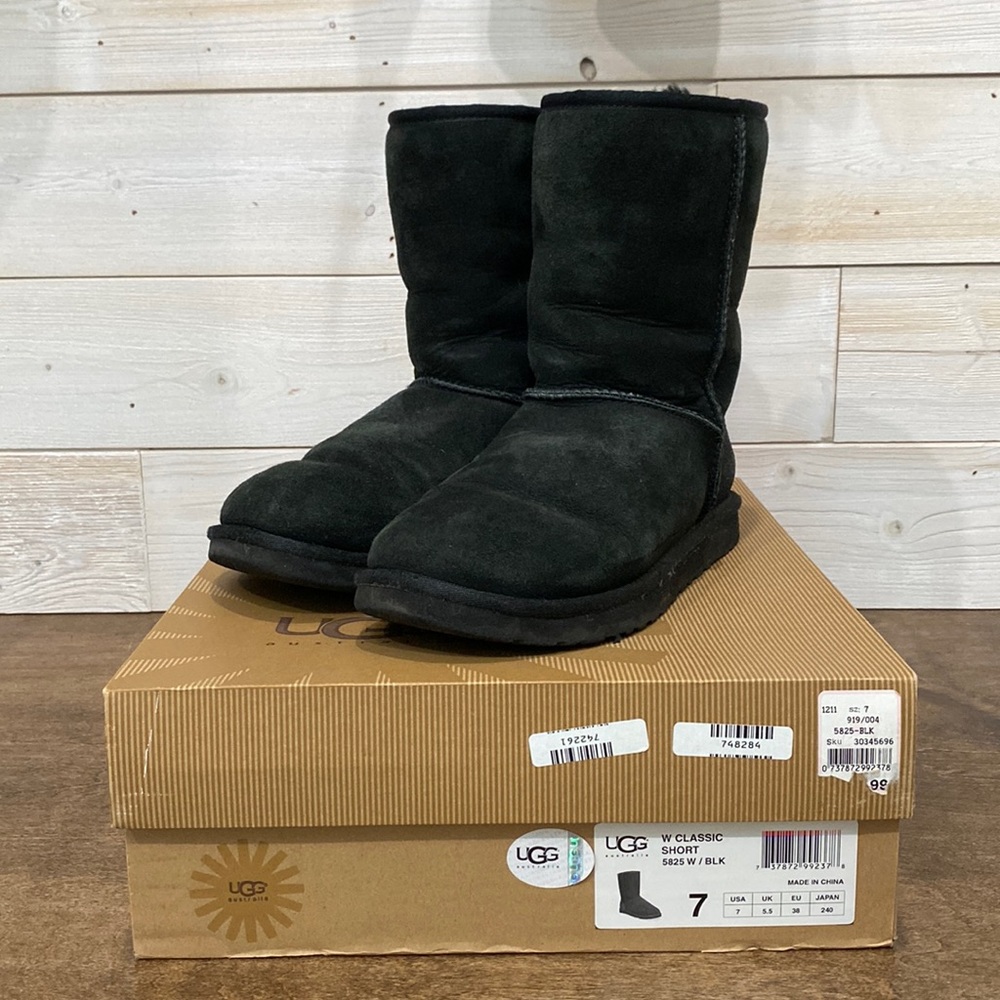 Ugg W Classic Short Boot